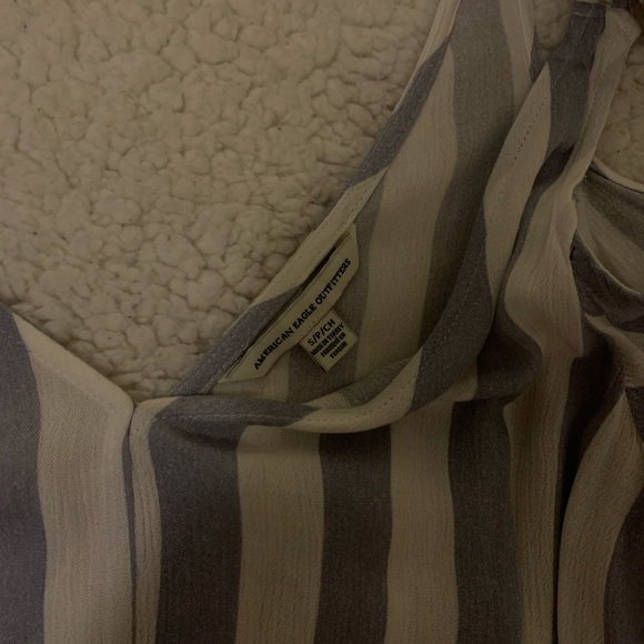 american eagle small romper, v cute - Picture 2 of 3